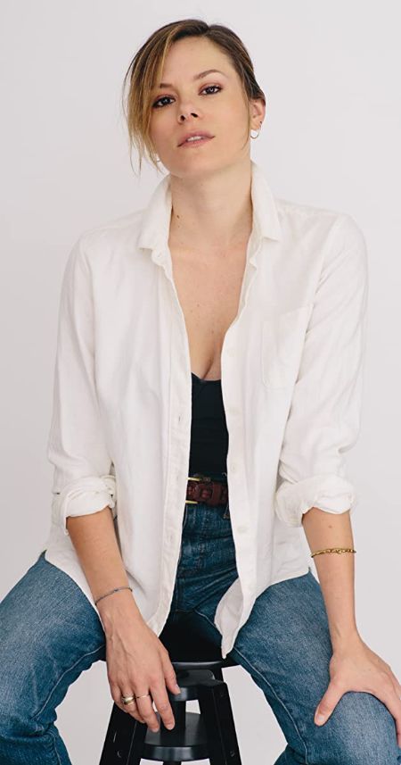 Tonya Glanz is an Animal Lover.